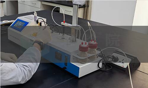 GB/T 22359.2-2022 土方机械与建筑施工机械  内置电源机器的电磁兼容性（EMC） 第2部分：功能安全的EMC附加要求